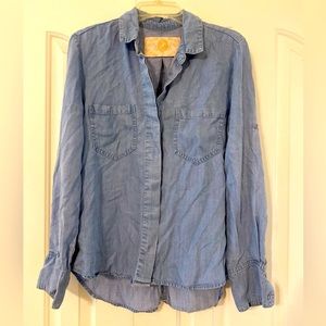 Bella Dahl Tencel Denim Look Two Pocket Split Back Blouse Shirt Sz Medium